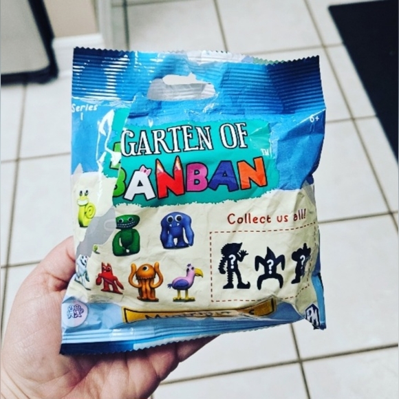 2024 Garten of Banban Mini Figures Series 1 Oplia Bird - Picture 8 of 9